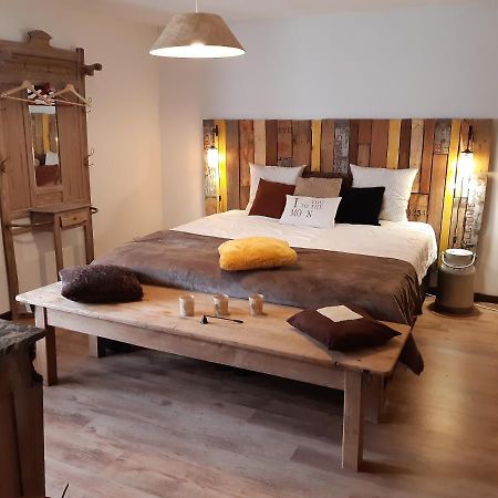 La Pause Apartment Plombieres Bagian luar foto
